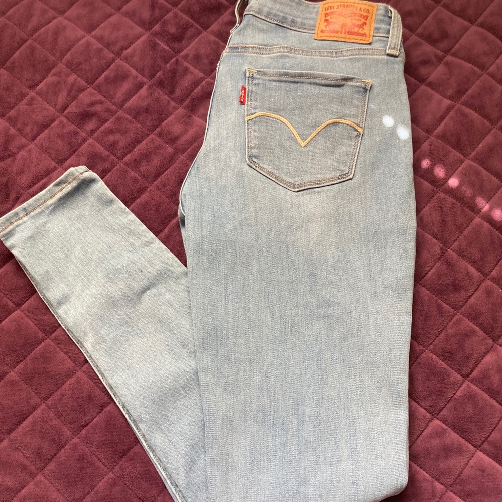 Levi’s skinny jeans